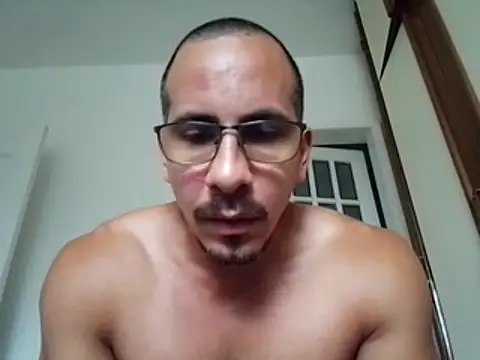 Онлайн чат XXX AndresBrazil