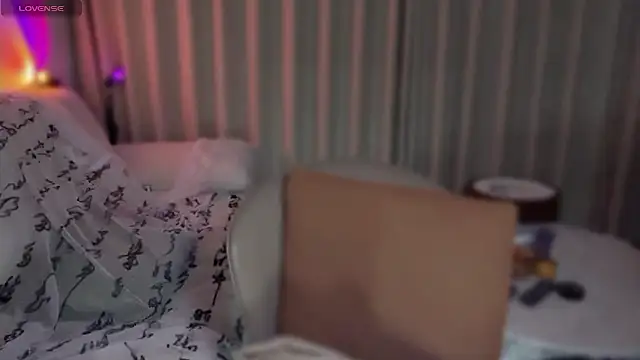 LILIya_11 网络视讯表演