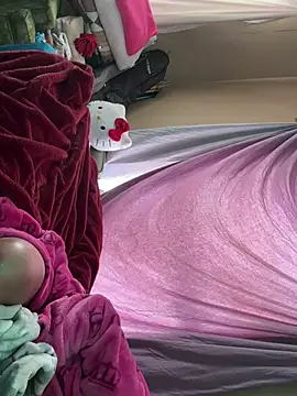 Tamiii420 Adlı Modelin Canlı XXX Sohbeti