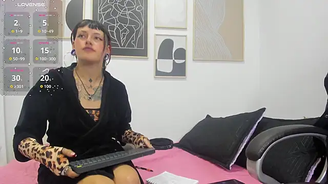 _sharlotte777 Live XXX Chat