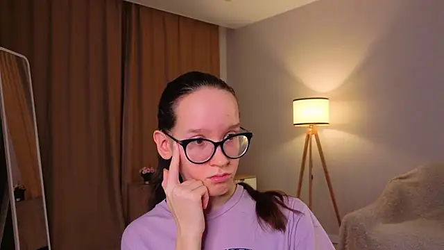 BettyBrowni 即時 XXX 聊天