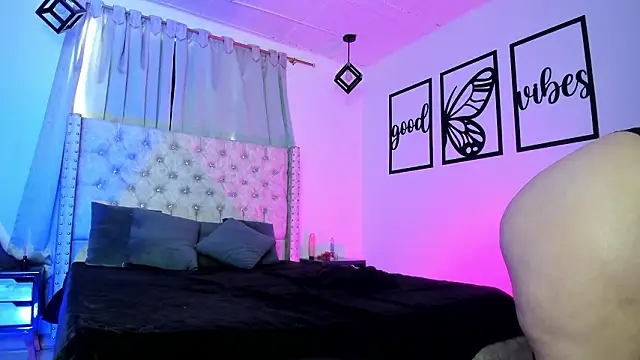 nicolee_millerr Live XXX Chat