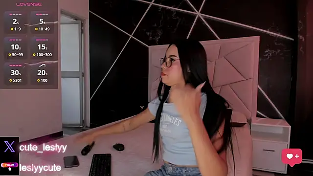 Chat XXX ao vivo de lesly_cutee