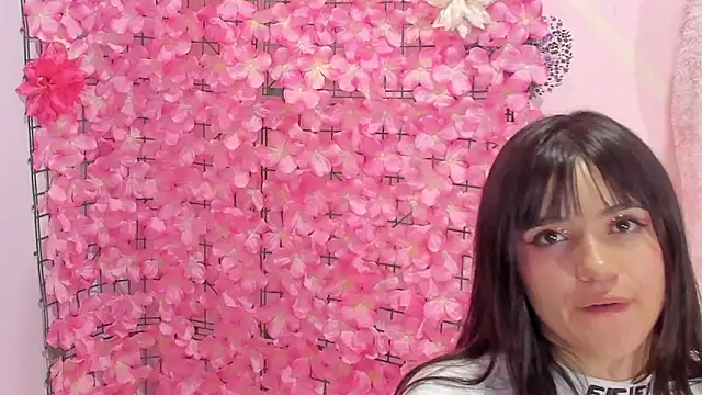 Pinky_purrのライブXXXチャット