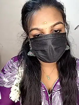 Tamil_Shara élő XXX-chatje