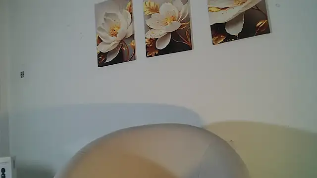 Chat +18 de viiolet_collins ao vivo