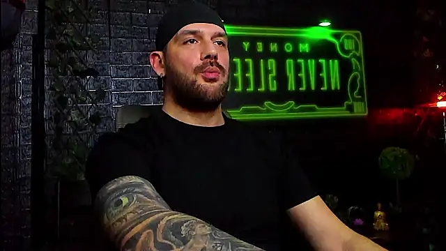 LexHardy Chat XXX in diretta