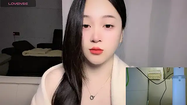 woaiqinqin Chat XXX live