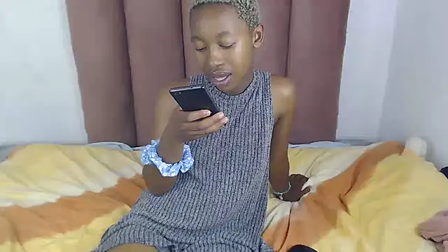 ScorpioBlue_'s Live XXX Chat