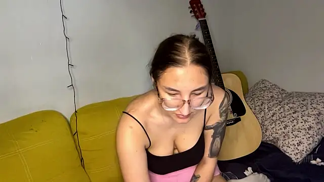 Mlacutehere: онлайн-секс-чат