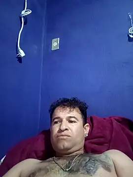 yoguitolokoche Webcamshow