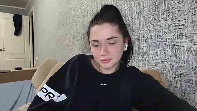 Liana_diva Chat XXX in diretta