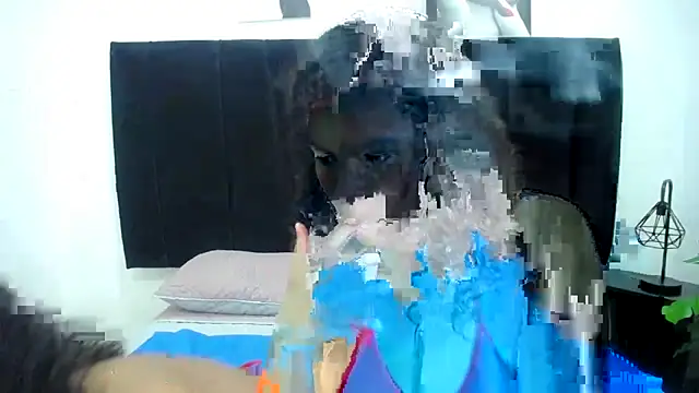 CamiilaReyes Chat XXX in diretta