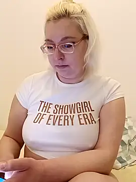 Chat XXX en directo de VikaKing