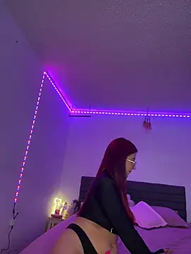 XXX chat uživo modela saramooon