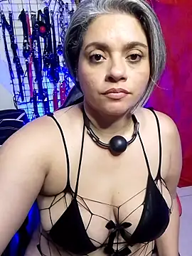 Chat XXX en directo de sexysubMila
