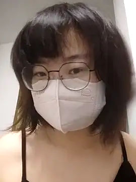 miniiceyya's Live XXX Chat