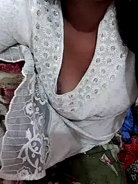 Chat +18 de Your_Alina6 ao vivo