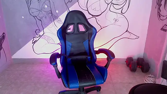 mynxii_petite Adlı Modelin Canlı XXX Sohbeti