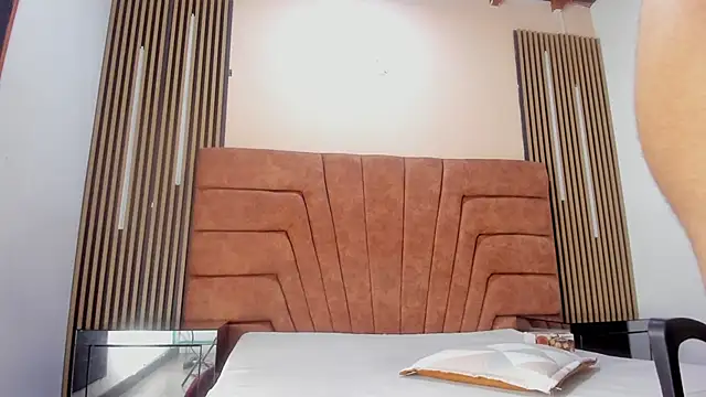 ADHARA_SMITH2 élő XXX-chatje