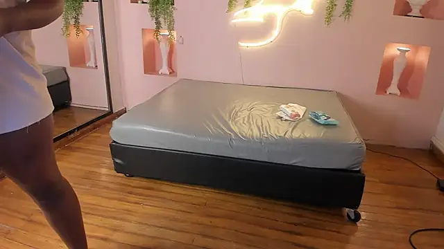 BrenddaMiller_ Chat XXX live