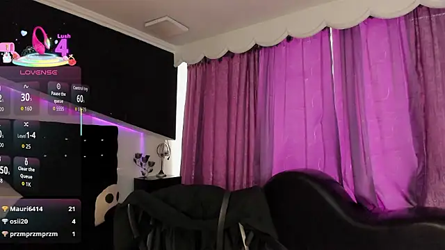 Coral_Gibson Adlı Modelin Canlı XXX Sohbeti