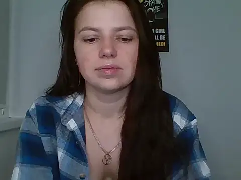 Naughty_Nata Adlı Modelin Canlı XXX Sohbeti