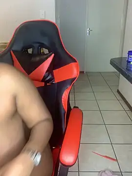 jayjayja19's Live XXX Chat