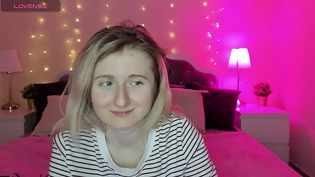 CamillaDreamer Adlı Modelin Canlı XXX Sohbeti