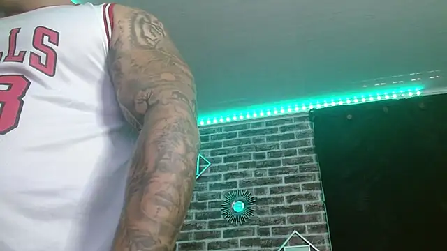 jordan_bigcock_ 现场XXX聊天