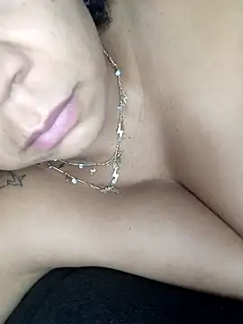 Bruninhadeusa – Naživo XXX chat