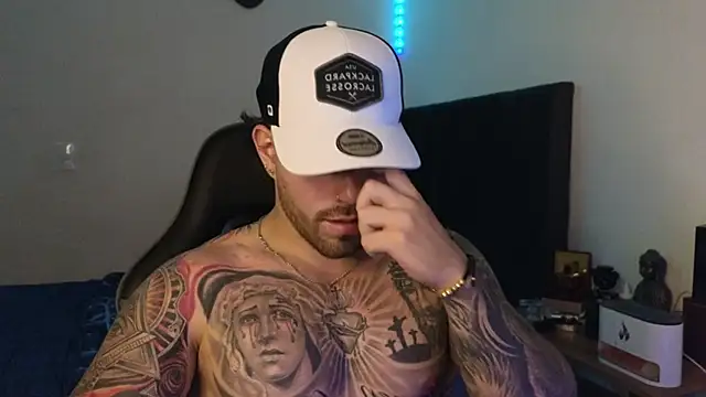 Chat +18 de Ades_Lowe ao vivo