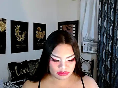 TSbrianaHugeCock 现场XXX聊天