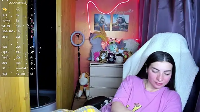 Fiery_Brunette_'s Live XXX Chat