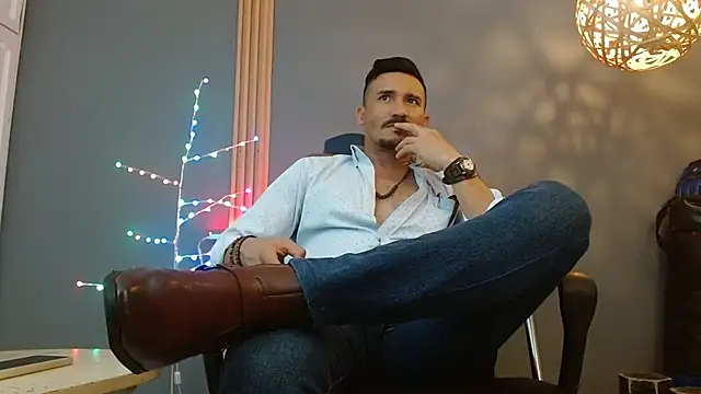 Reiko_85_ Adlı Modelin Web Kamerası Şovu