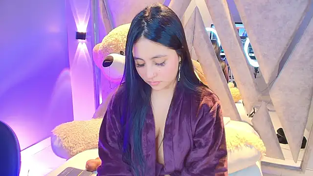 Annie9_ Adlı Modelin Canlı XXX Sohbeti