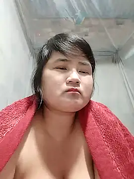 BigBoobs186 即時 XXX 聊天