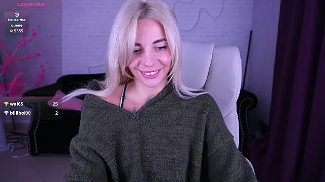 BellaRayyy's Live XXX Chat