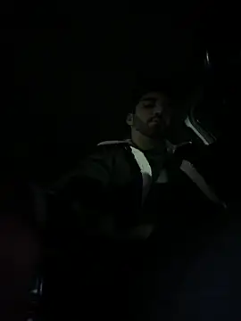 Al3xox02 现场XXX聊天