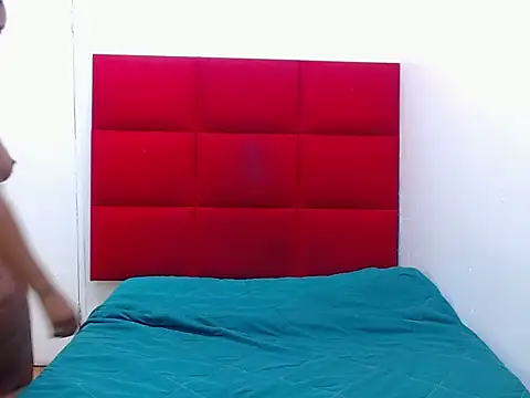 EMBER_FOXn Live XXX chat