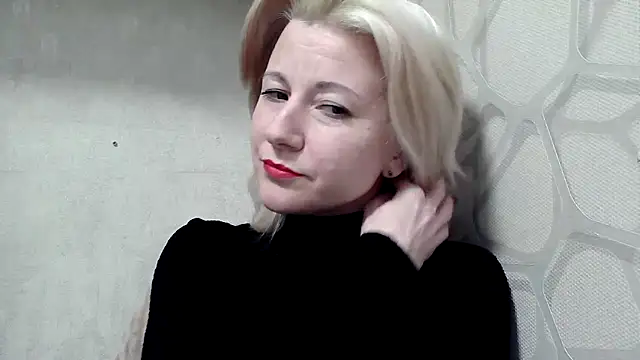 Вебкам-шоу Kitti-Ellison