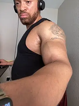 Fathero1time Live XXX-chat