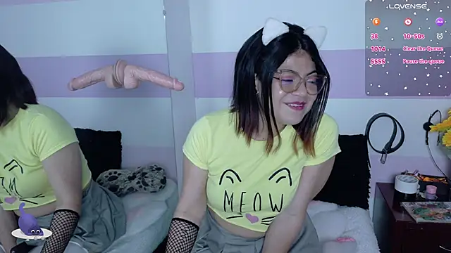 Catwhite_'s Live XXX Chat