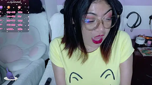 Catwhite_ Live XXX-Chat