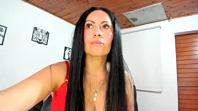 Tania_mature Adlı Modelin Canlı XXX Sohbeti