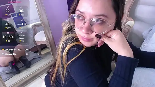 Czat XXX na żywo – Alaiia___