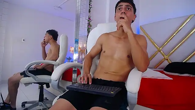 Axel_Walkeer 라이브 XXX 채팅