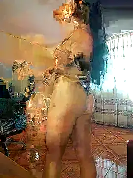 FallsForHerSmile: онлайн-секс-чат