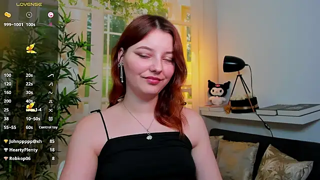 pretty_little_thing Chat XXX live