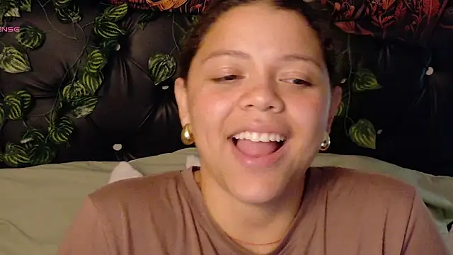 Amanda_sweet Adlı Modelin Canlı XXX Sohbeti